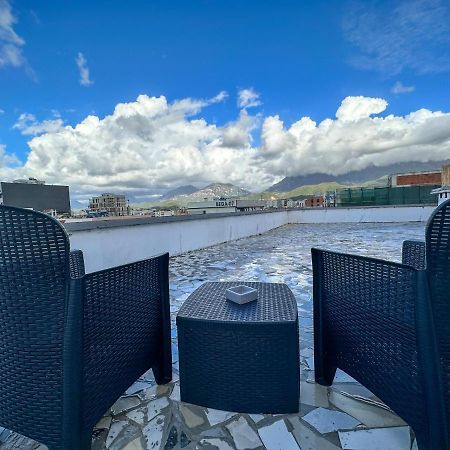 Balkan Rooftop Apartment ติรานา ภายนอก รูปภาพ